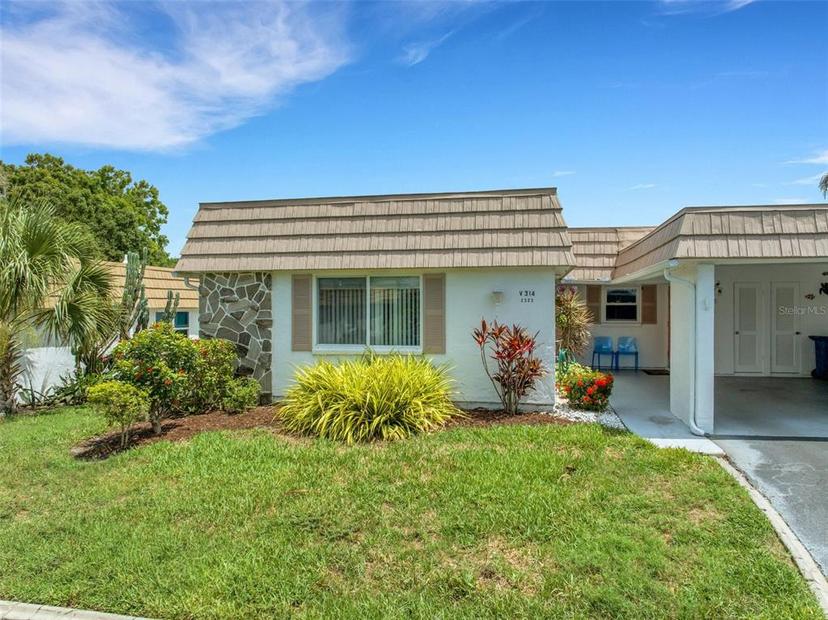 Picture of 2323 Waterbluff Place Unit V314, Sarasota FL 34231