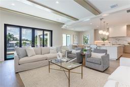 Picture of 1254 Cordova Boulevard Ne, St Petersburg, FL 33704