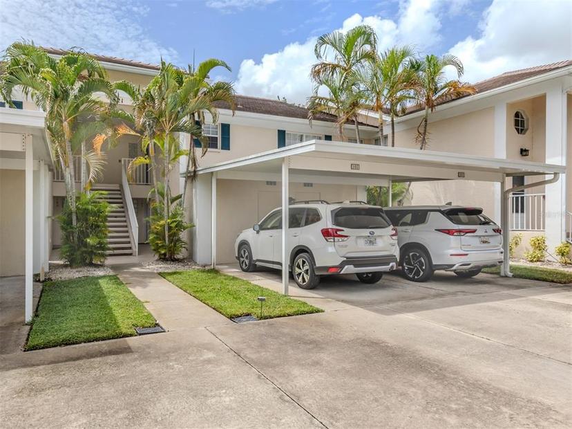 Picture of 821 Montrose Drive Unit 103, Venice FL 34293