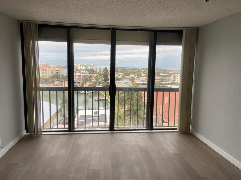 Picture of 255 Dolphin Point Unit 809, Clearwater FL 33767