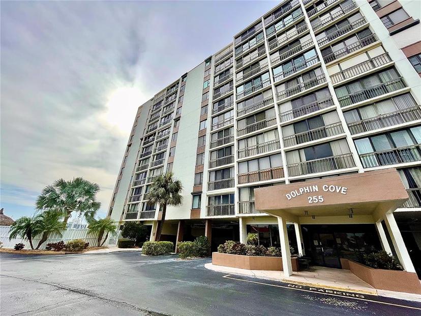 Picture of 255 Dolphin Point Unit 809, Clearwater FL 33767