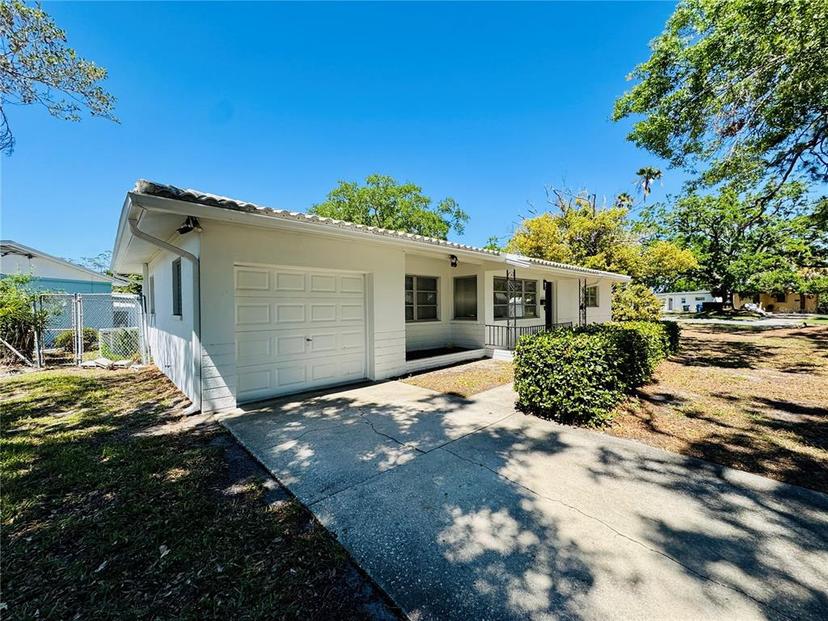 Picture of 1001 75Th Avenue N, St Petersburg FL 33702