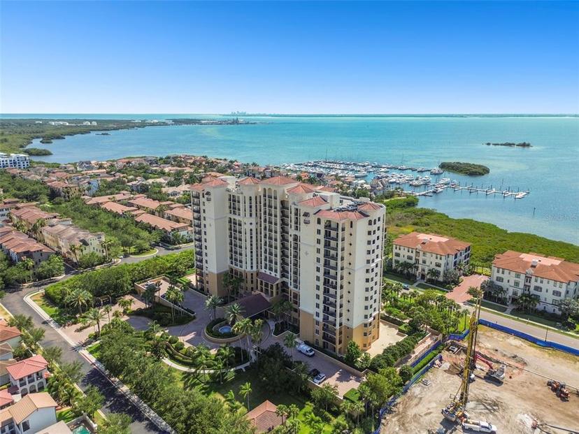 Picture of 5823 Bowen Daniel Drive Unit 905, Tampa FL 33616