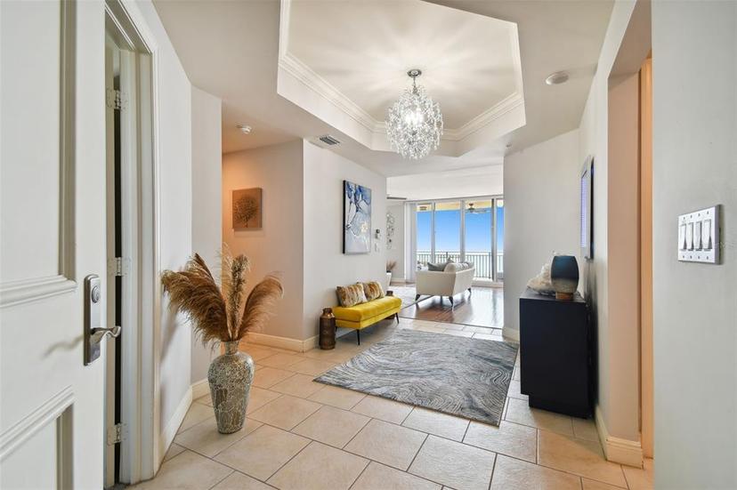 Picture of 5823 Bowen Daniel Drive Unit 905, Tampa FL 33616