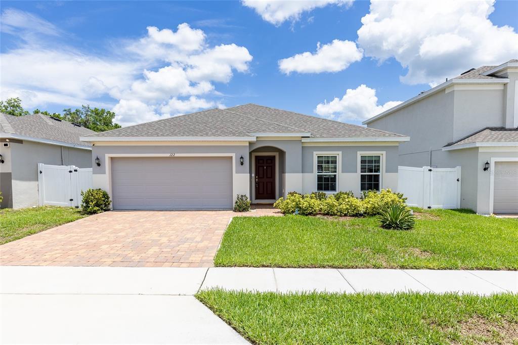Picture of 122 Blue Cypress Drive, Davenport, FL 33837