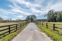 Picture of 13122 SE Highway 42, Weirsdale, FL 32195
