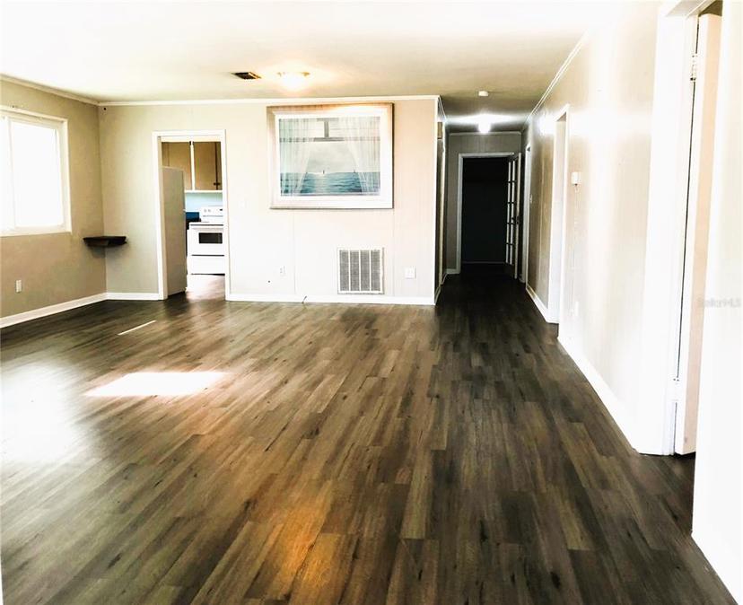 Picture of 20790 W Powell Road, Dunnellon FL 34431