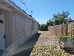 Picture of 4305 E Deleuil Ave, Tampa, FL 33610