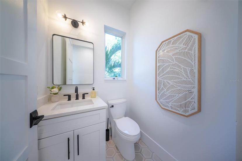 Picture of 2446 Floyd Street, Sarasota FL 34239