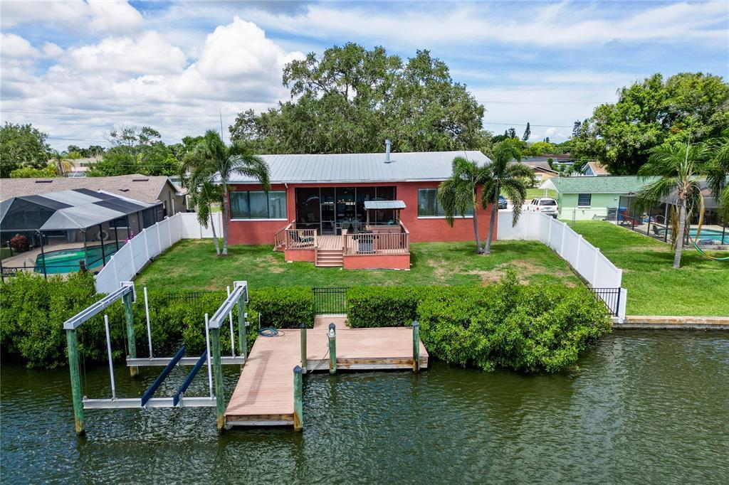 Picture of 429 Flamingo Drive, Apollo Beach, FL 33572