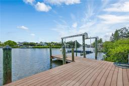 Picture of 429 Flamingo Drive, Apollo Beach, FL 33572