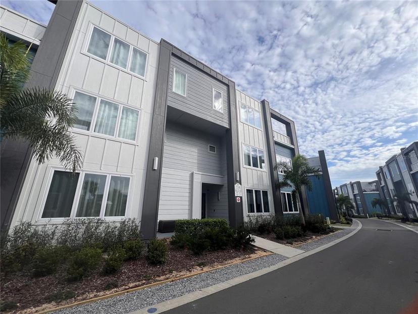 Picture of 7740 Sandy Ridge Drive Unit 213, Reunion FL 34747