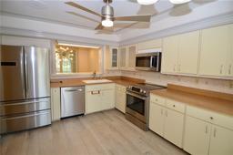 Picture of 6101 34Th Street W Unit 1E, Bradenton, FL 34210