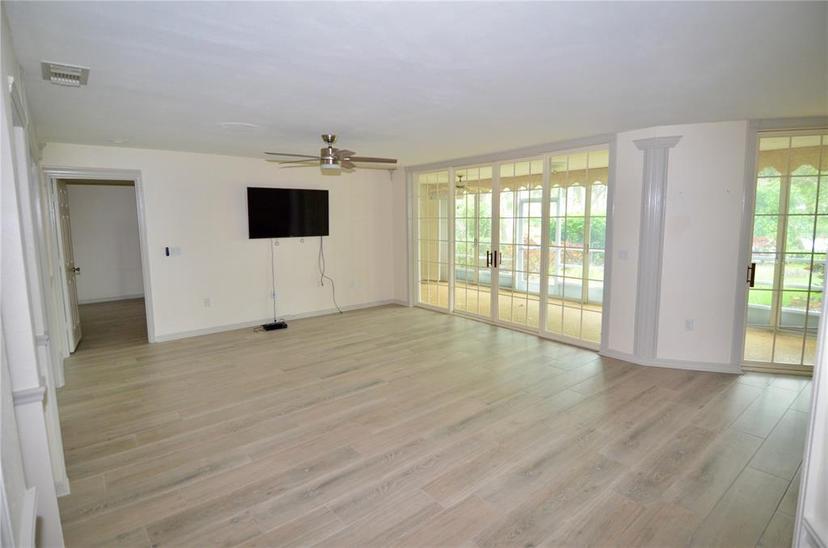 Picture of 6101 34Th Street W Unit 1E, Bradenton FL 34210