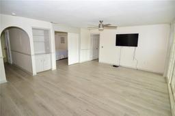 Picture of 6101 34Th Street W Unit 1E, Bradenton, FL 34210