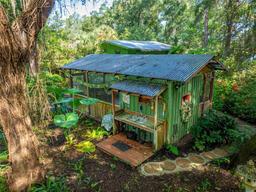 Picture of 250 W West Lake Drive, Hawthorne, FL 32640