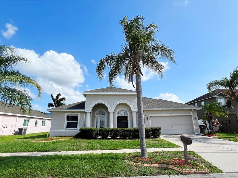 Picture of 12009 Pennfield Place, Riverview FL 33579