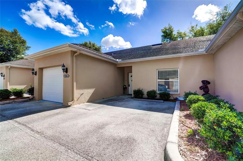 Picture of 10362 Chalmer Street Unit 10362, Spring Hill FL 34608