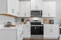 Picture of 2911 W Spruce Street, Tampa, FL 33607