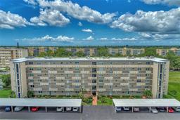 Picture of 3820 Ironwood Lane Unit 603I, Bradenton, FL 34209