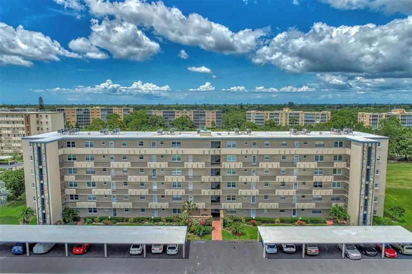 Picture of 3820 Ironwood Lane Unit 603I, Bradenton FL 34209