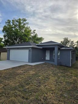 Picture of 1005 N Park Road, Plant City, FL 33563
