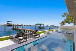 Picture of 20 Sandpiper Road, Tampa, FL 33609