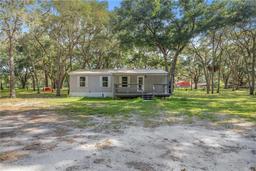 Picture of 8328 SE 180Th Avenue Road, Ocklawaha, FL 32179