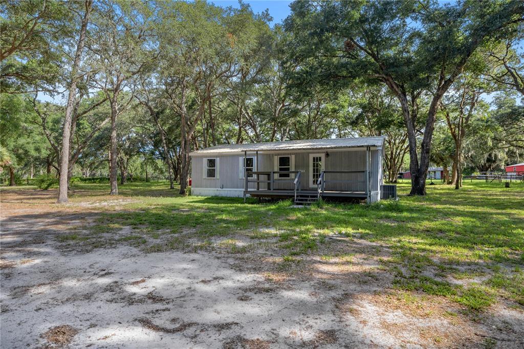 Picture of 8328 SE 180Th Avenue Road, Ocklawaha, FL 32179