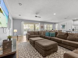 Picture of 6012 Oak Green Loop, Davenport, FL 33837