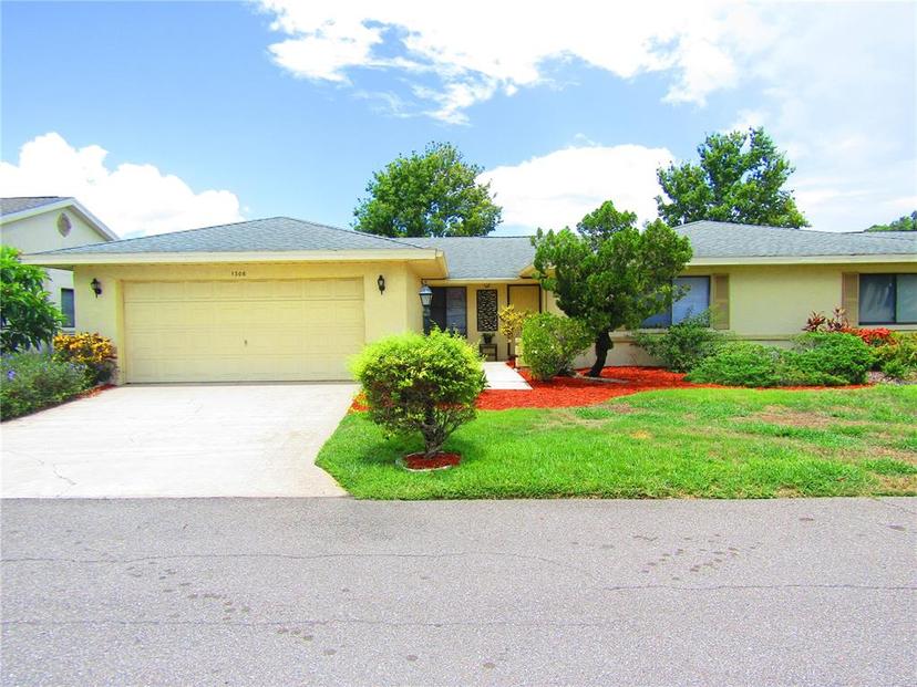 Picture of 1306 Idlewood Drive Unit 53, Sun City Center FL 33573