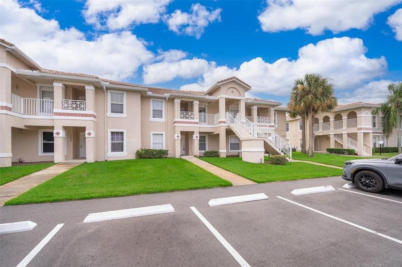 Picture of 13403 Fairway Glen Drive Unit 203, Orlando FL 32824