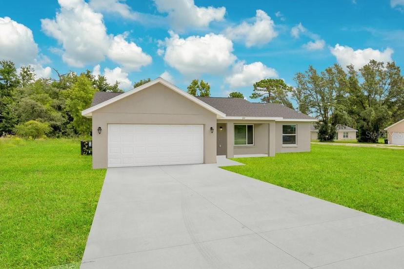 Picture of 297 Malauka Run, Ocklawaha FL 32179