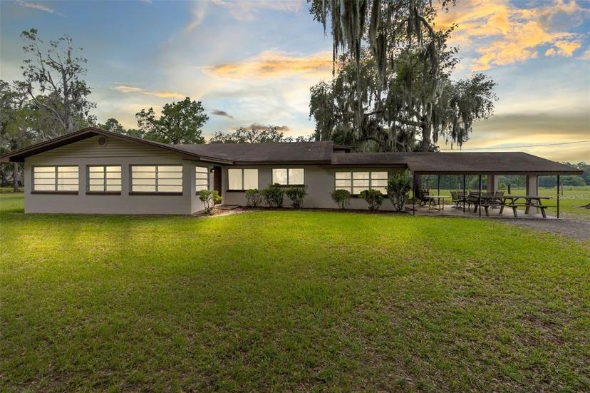 Picture of 950 S Narcoossee Road, St Cloud FL 34771