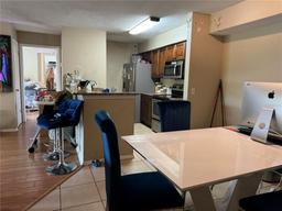 Picture of 9481 Highland Oak Drive Unit 1611, Tampa, FL 33647