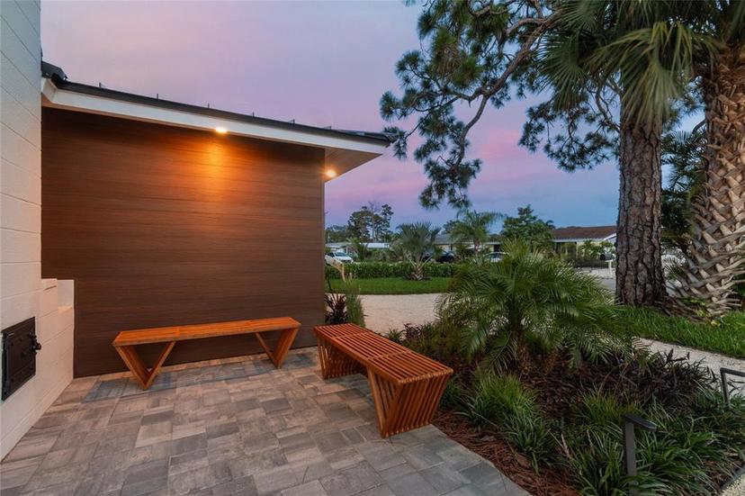 Picture of 301 Aurora Street E, Venice FL 34285