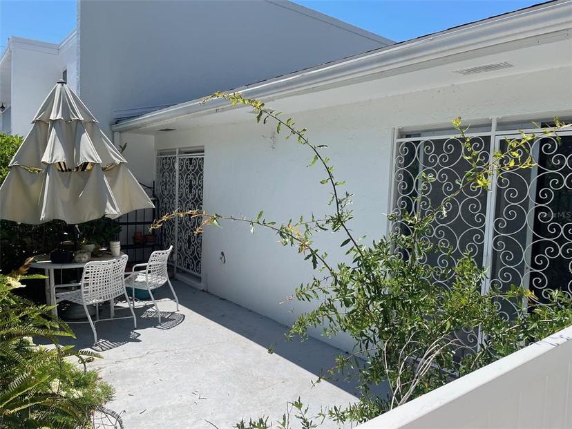 Picture of 1655 S Highland Avenue Unit F133, Clearwater FL 33756