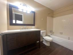 Picture of 431 N Boston Avenue Unit B, Deland, FL 32724