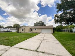 Picture of 3235 Cross Fox Drive, Mulberry, FL 33860