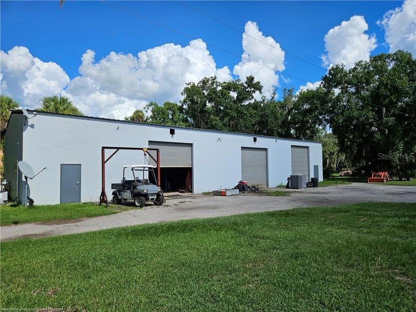 Picture of 275 Doe Run, Lorida FL 33857