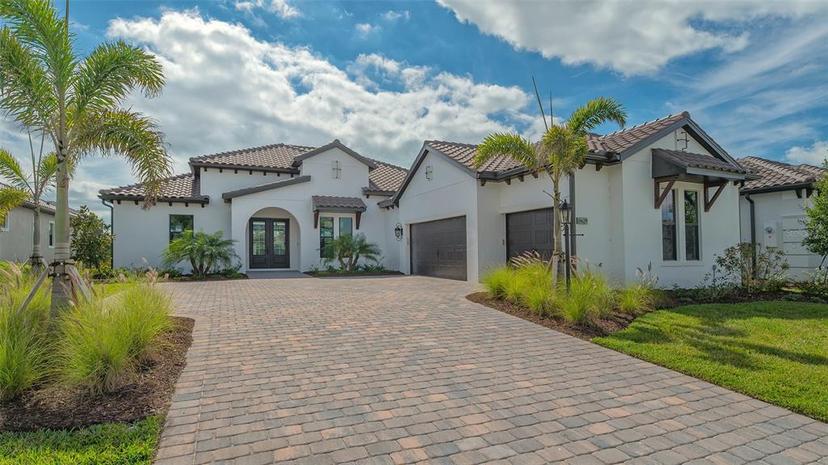 Picture of 10629 Nicklaus Court, Englewood FL 34223