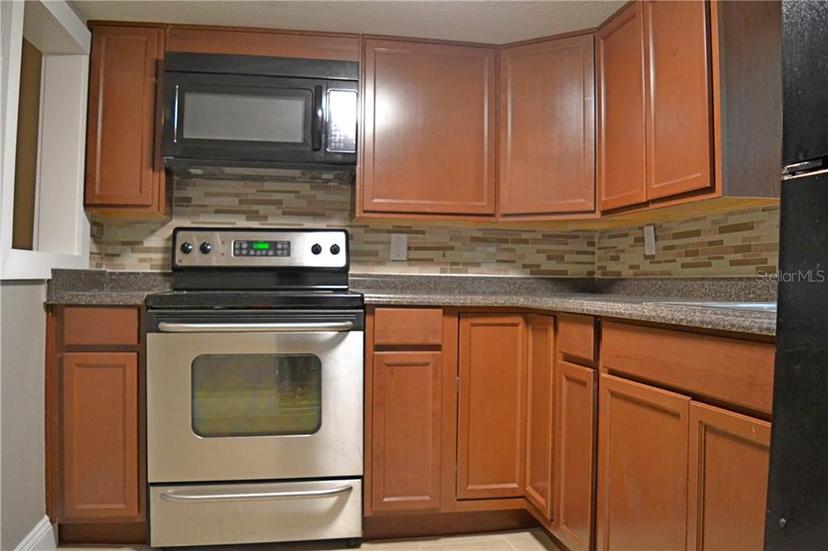 Picture of 647 S Delaware Avenue, Deland FL 32720