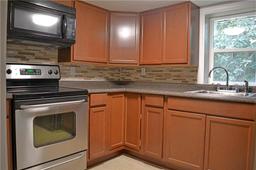 Picture of 647 S Delaware Avenue, Deland, FL 32720