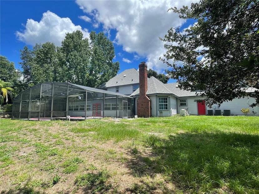 Picture of 2086 Camelot Boulevard, St Cloud FL 34772