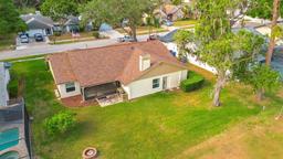 Picture of 2618 Crestfield Drive, Valrico, FL 33596
