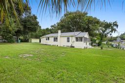 Picture of 409 W Beresford Avenue, Deland, FL 32720