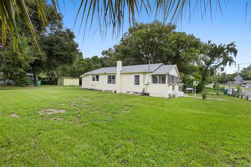 Picture of 409 W Beresford Avenue, Deland FL 32720