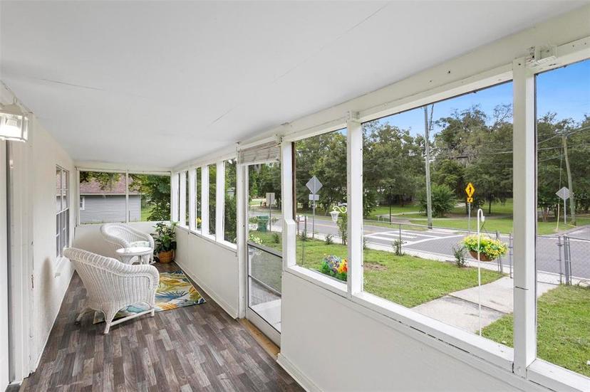 Picture of 409 W Beresford Avenue, Deland FL 32720