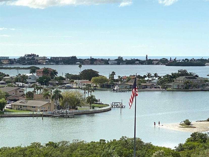 Picture of 100 Bluff View Drive Unit 605A, Belleair Bluffs FL 33770