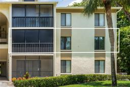Picture of 3232 Lake Pine Way E Unit H2, Tarpon Springs, FL 34688
